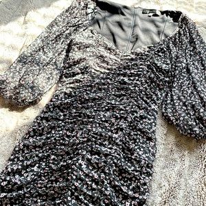 💕2 for $19 💕 | DYNAMITE Floral Mini Dress | Size S